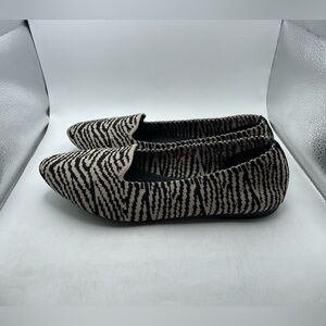 Skechers Cleo knotty kitty Women's Flats size 8.5